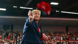 Cập Nhật Bầu Cử Giữa Kỳ: Cuộc Vận Động Cuối Cùng Của Tổng Thống Trump Tại Florida