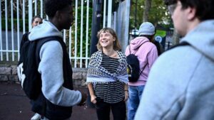 Greta Thunberg tham gia biểu tình của sinh viên Pháp