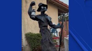 Đồ trang trí Halloween bị trộm tại nhà một gia đình ở San Leandro