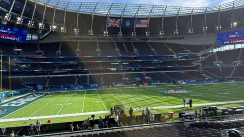 Cập nhật trực tiếp: Sẵn sàng cho trận đấu Eagles-Jaguars tại London