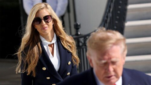 Phát ngôn viên Tòa Bạch Ốc của Tổng Thống Donald Trump bị sa thải chỉ sau 5 ngày