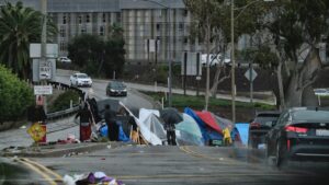 Liệu Quận Los Angeles có kiểm soát được các chương trình người vô gia cư khi LAHSA rút lui?