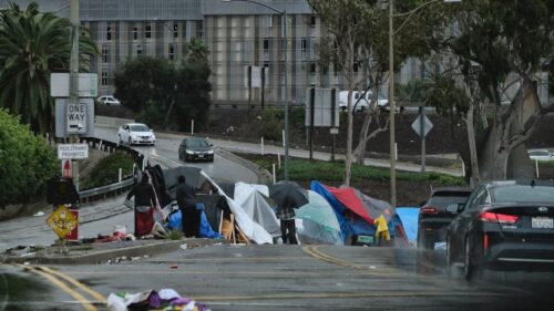 Liệu Quận Los Angeles có kiểm soát được các chương trình người vô gia cư khi LAHSA rút lui?