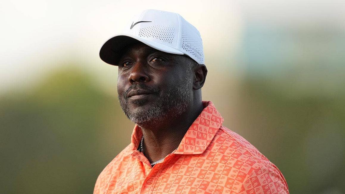 Nhà Vô Địch Super Bowl Marshall Faulk cho biết ông đang sống chung với bệnh Parkinson