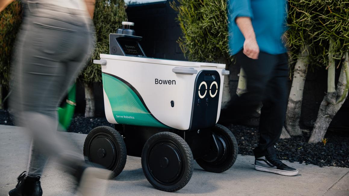 Kiện cáo cáo buộc robot giao hàng ghi lại dữ liệu sinh trắc học mà không xin phép
