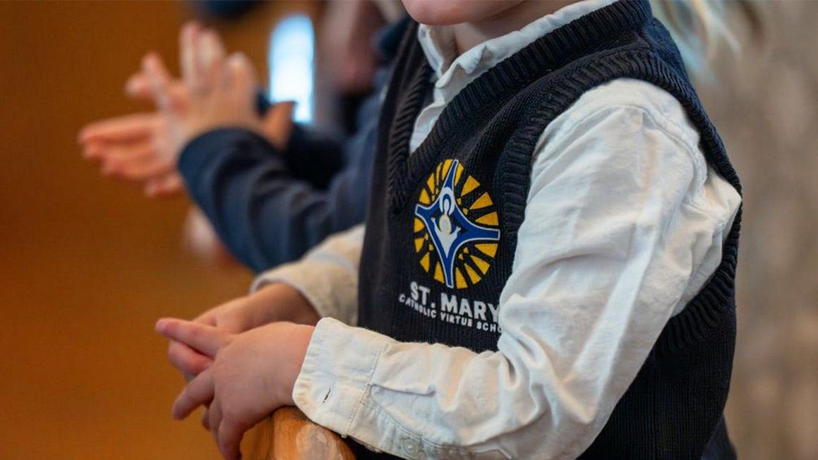 Phụ huynh Công giáo Colorado bị từ chối trợ cấp mầm non vì tôn giáo