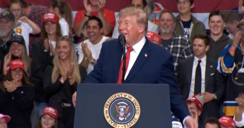 Những khoảnh khắc đáng nhớ tại các buổi mít tinh của Tổng thống Donald Trump trước bầu cử giữa kỳ