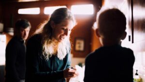 Phim tài liệu về Elizabeth Holmes ‘You Can See Everything’ lập kỷ lục doanh thu