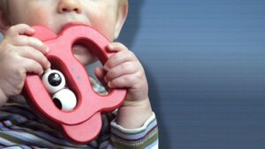 Nghiên cứu mới: Hóa chất gia dụng cao hơn trong răng sữa của trẻ tự kỷ