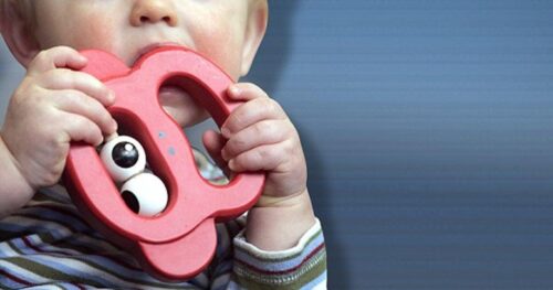 Nghiên cứu mới: Hóa chất gia dụng cao hơn trong răng sữa của trẻ tự kỷ