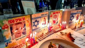 Thân nhân gia đình Bibas kiện Tòa Hình sự Quốc tế sau vụ thảm sát mẹ và hai con nhỏ bởi Hamas