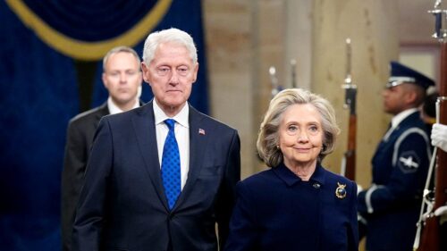 Bill và Hillary Clinton tham gia vận động tranh cử cho cuộc bầu cử giữa kỳ