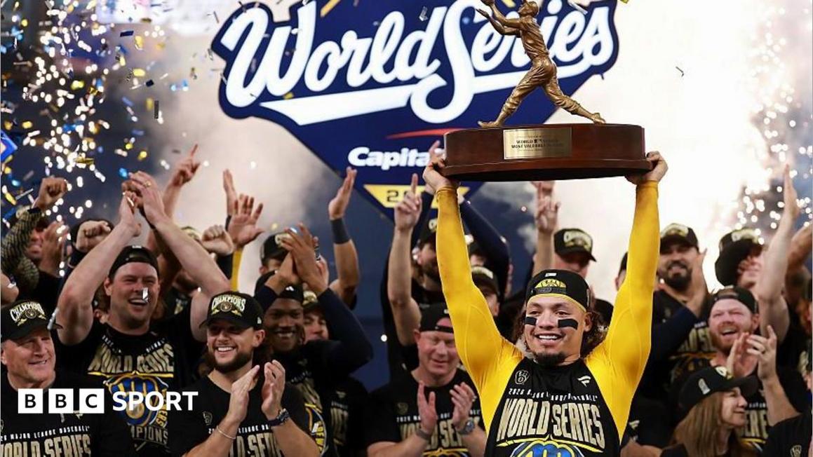 Milwaukee Brewers Lập Lịch Sử World Series Sau 57 Năm Chờ Đợi