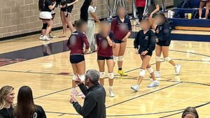 Cha mẹ Colorado phản đối trường học có VĐV chuyển giới trong đội nữ