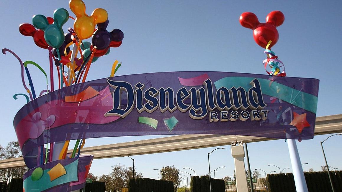 Phát hiện thi thể nam giới tại khu vực Disneyland, California