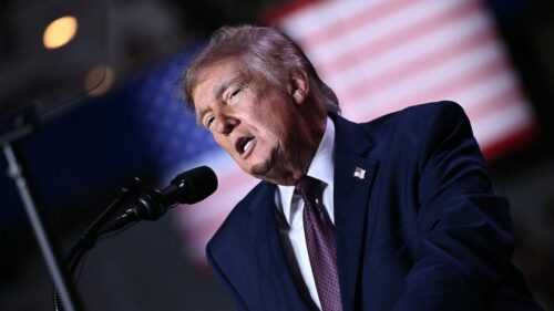 Tổng Thống Donald Trump Tuyên Bố Thành Lập “Siêu Lực Lượng Trí Tuệ Nhân Tạo”