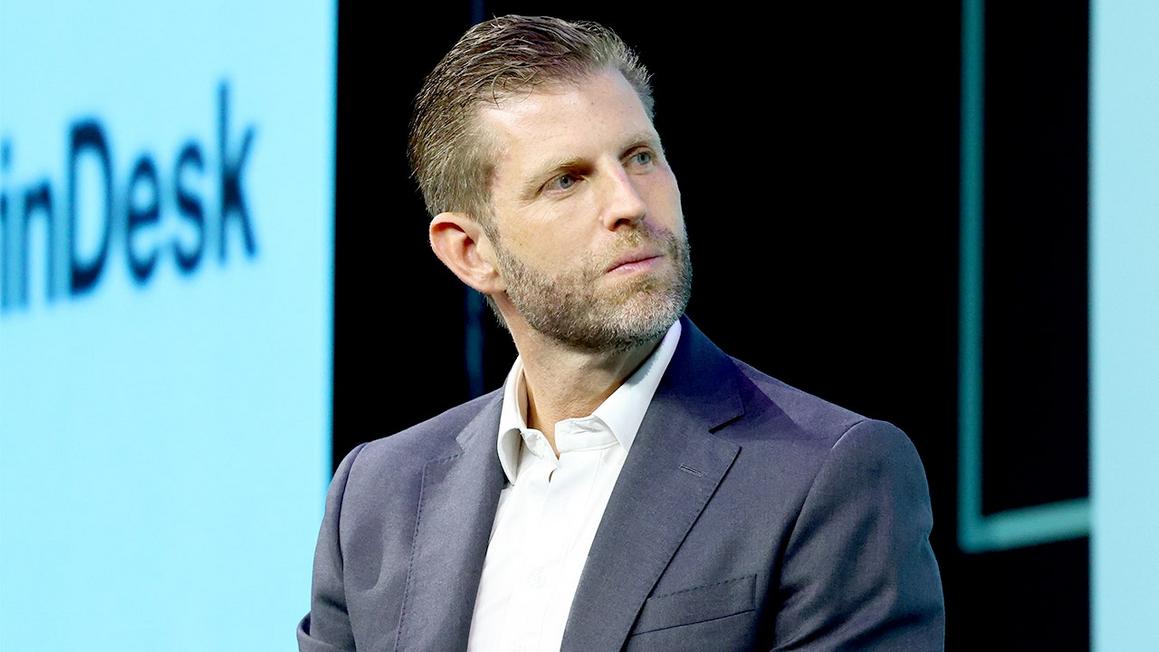 Eric Trump lên tiếng bênh vực vụ tin tức ABC News bị sửa đổi