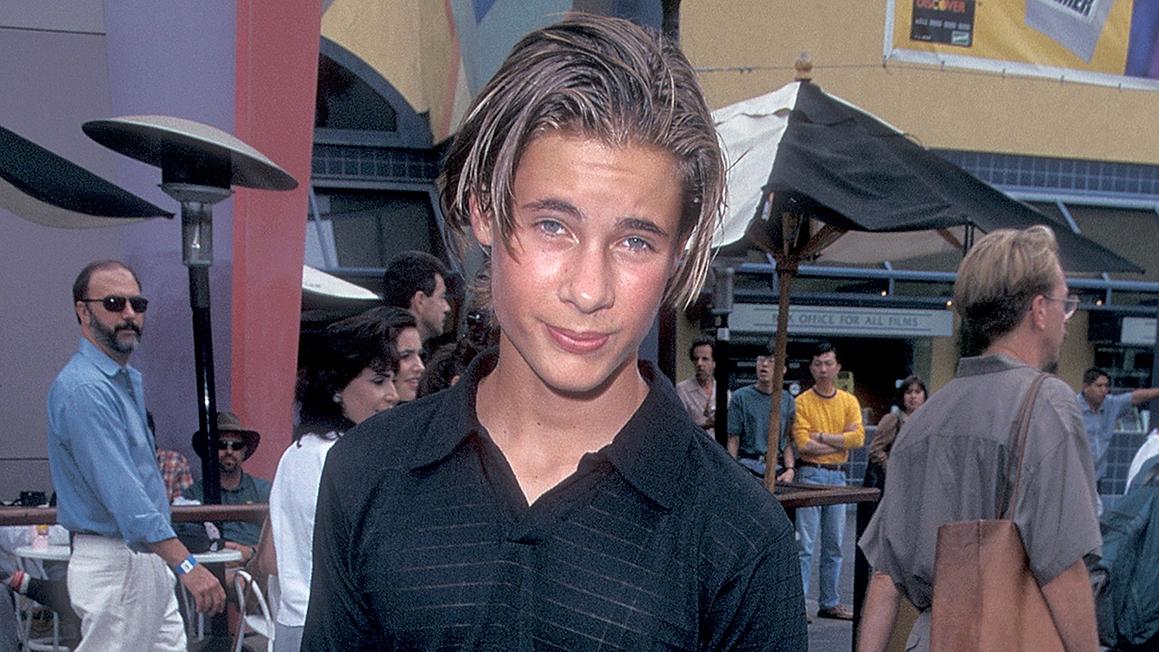 Cựu sao Disney Erik von Detten bị kiện vì bạo hành người cao tuổi, chiếm đoạt tiền tiết kiệm hưu trí