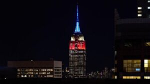 Tòa nhà Empire State rực sáng mừng 30 năm Fox News