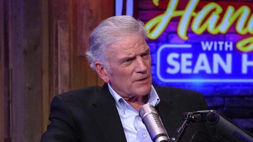 Franklin Graham Chia Sẻ Về Nỗi Lòng Của Mục Sư Billy Graham Khi Đi Truyền Giáo Xa Nhà