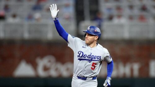 Dodgers đánh bại Sale, dẫn trước Braves 2-1 trong loạt trận playoff