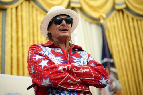 Kid Rock kể lại chuyện bất ngờ nói chuyện với Tổng thống Pháp Macron qua điện thoại của Tổng thống Donald Trump