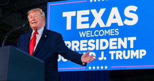 Tổng Thống Donald Trump trở lại Texas ủng hộ chiến dịch tranh cử Thượng viện của ông Paxton
