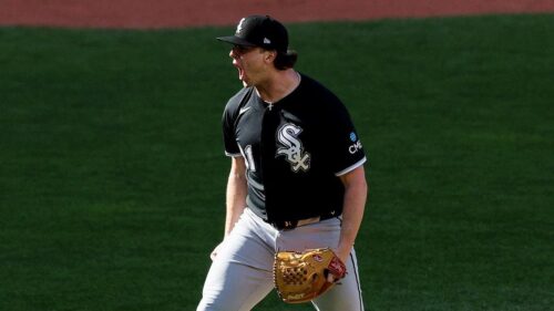 Vận động viên cứu thua xuất sắc Grant Taylor giúp Chicago White Sox thắng trận mở màn ALDS