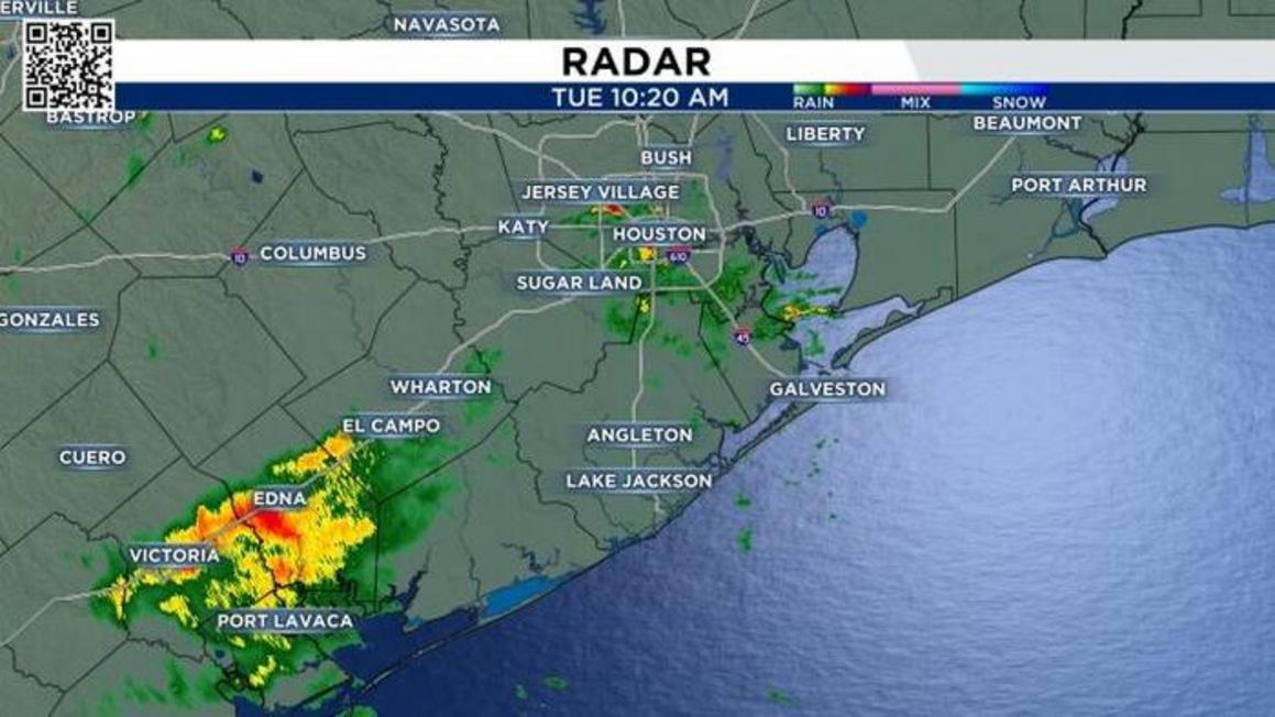 TRỰC TIẾP RA-ĐA: MƯA GIÔNG NHANH ĐANG QUA KHU VỰC HOUSTON