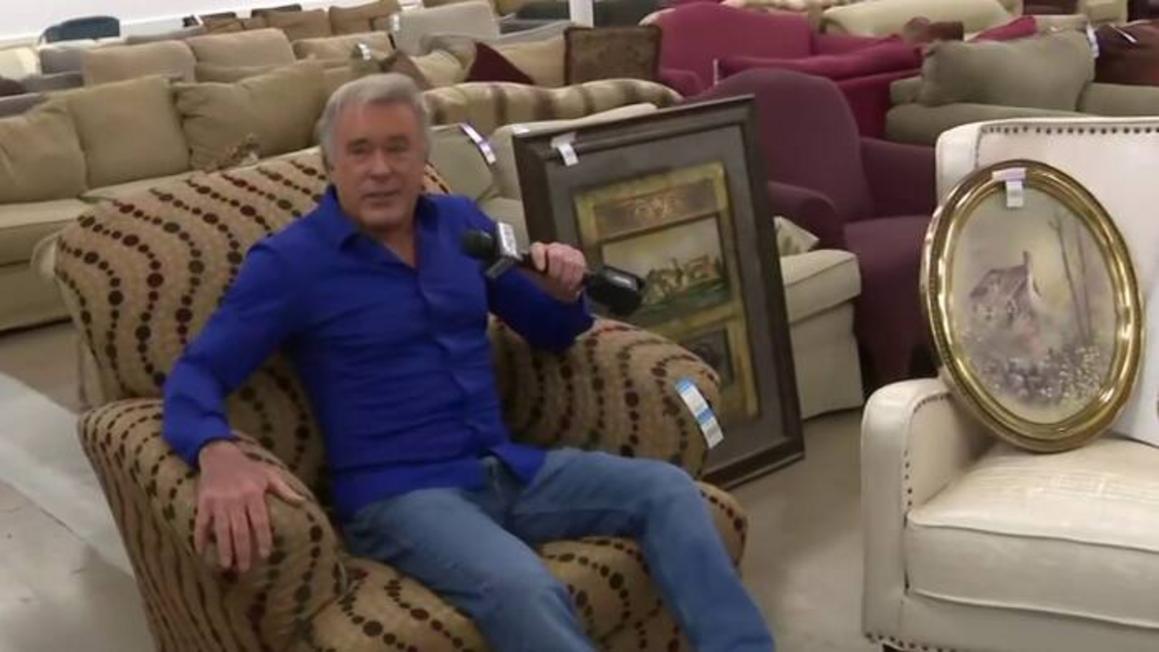 Trung Tâm Giảm Giá Nội Thất Mới Của Goodwill Ở Houston Bán Ghế Sofa Khoảng 25 Đô La