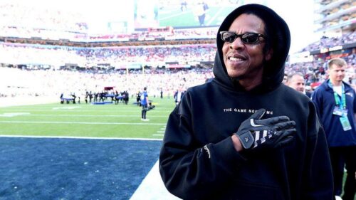 Jay-Z được cho là đã chọn mình cho chương trình halftime Super Bowl LXI tại Los Angeles