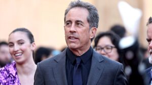 Jerry Seinfeld đáp trả các nhà hoạt động chống Israel tại Chicago
