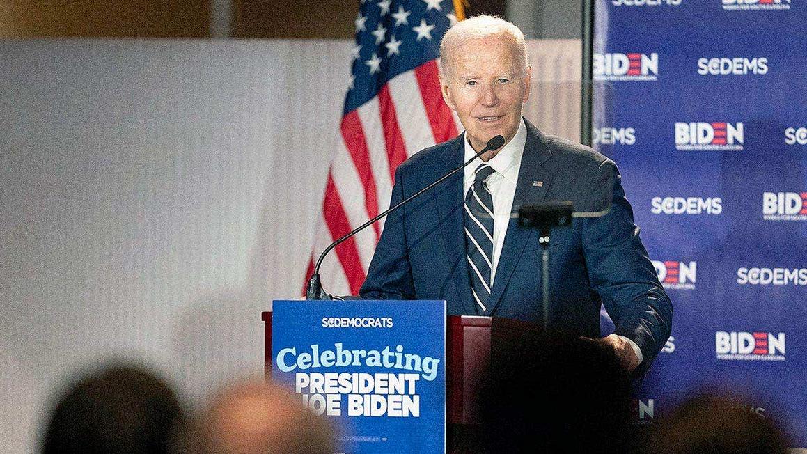 Cựu Tổng thống Biden vắng bóng trên đường đua vận động tranh cử khi Obama và Harris ra sức hỗ trợ thúc đẩy cuộc bầu cử giữa kỳ