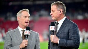 ESPN có nên để Troy Aikman rời khỏi vai trò bình luận cùng Joe Buck?
