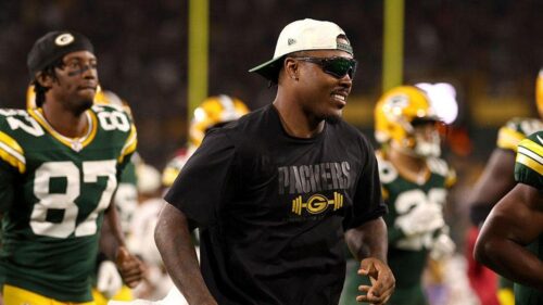 NFL nới lệnh cấm thi đấu với Josh Jacobs và Jonathon Cooper