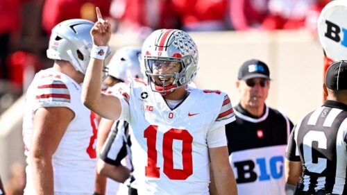 Ohio State đánh bại Indiana, chấm dứt chuỗi 22 trận thắng của đội bóng vô địch
