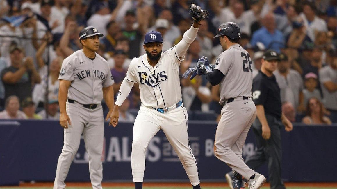 Yankees thua trận mở màn ALDS trước Rays khi Austin Wells bị loại ở lượt thứ ba sau khi phá vỡ chuỗi không cho đánh bóng