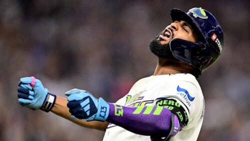 Rays Thắng Guardians, Đối Đầu Brewers Tại World Series