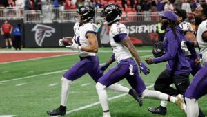 Cầu thủ ngôi sao của Ravens dự đoán cú intercept dẫn đến chiến thắng khi thấy Tua Tagovailoa trên sân
