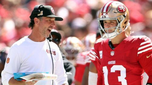 Huấn luyện viên 49ers Kyle Shanahan giải thích cuộc trao đổi trên đường biên với Brock Purdy