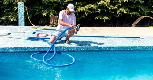 Nhà bán lẻ đồ hồ bơi nộp đơn xin phá sản, đóng cửa 76 cửa hàng