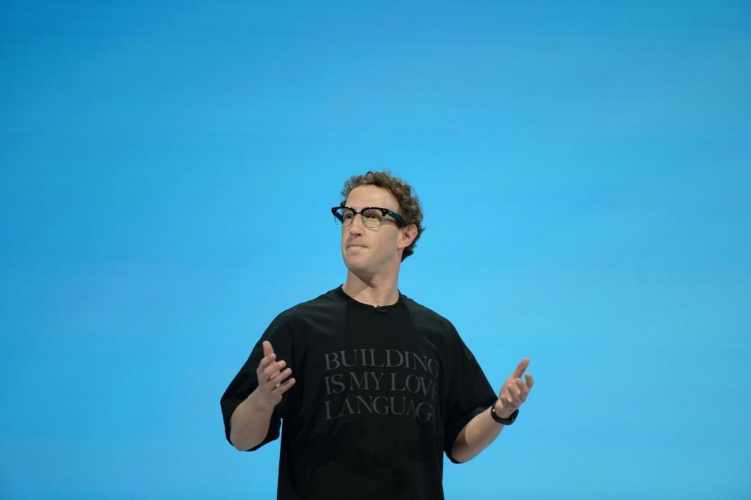 Meta Bị Yêu Cầu Bồi Thường 25 Tỷ Đô la Trong Vụ Liên Quan Đến Cambridge Analytica