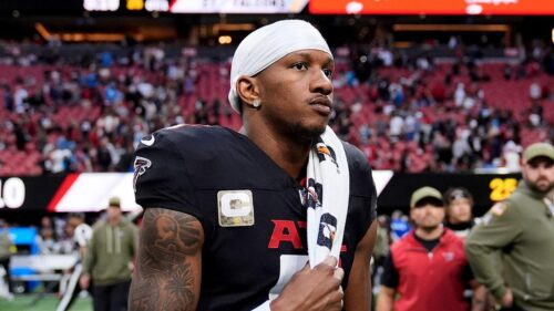 Michael Penix Jr. có khả năng ra sân cho Falcons dù chấn thương xương sườn
