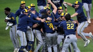 Milwaukee Brewers Giành Cúp Vô Địch Thế Giới Lần Đầu Tiên Trong Lịch Sử