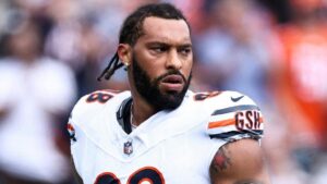 Montez Sweat của Chicago Bears bị cấm thi đấu 2 trận vì vi phạm chính sách thuốc tăng cường hiệu suất của NFL
