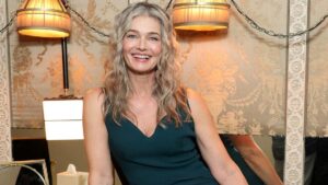 Lịch trình tập luyện của siêu mẫu Paulina Porizkova ở tuổi 61