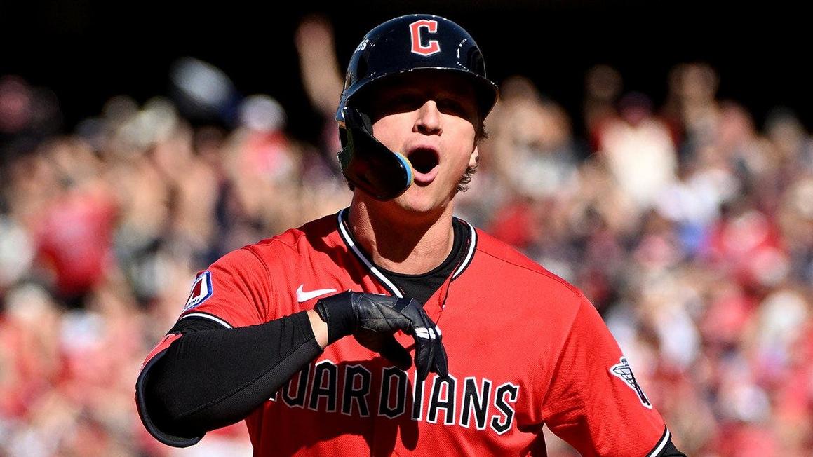 Đội Guardians Giành Chiến Thắng Game 3 Trước Rays Nhờ Dàn Pitcher Xuất Sắc và Cú Đánh Bay Homer Của Petey Halpin
