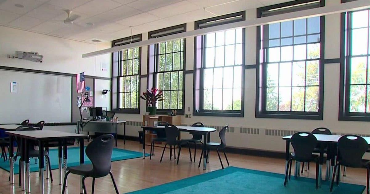 Phụ huynh ở Olympia, Washington phản đối đề xuất đóng cửa trường tiểu học