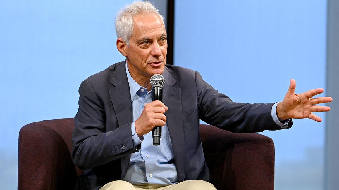 Ông Rahm Emanuel kêu gọi đảng Dân chủ không luận tội Tổng Thống Trump nếu nắm quyền Hạ viện