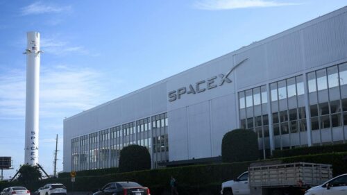 Doanh thu SpaceX tăng vọt 161%, mảng kinh doanh AI phát triển mạnh